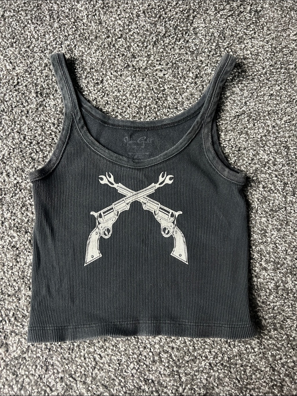 Cropped Black Graphic Tank Top with Crossed Pistols